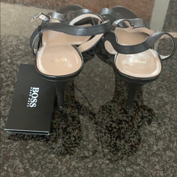 Brand new Hugo Boss sandals - Picture 3 of 8